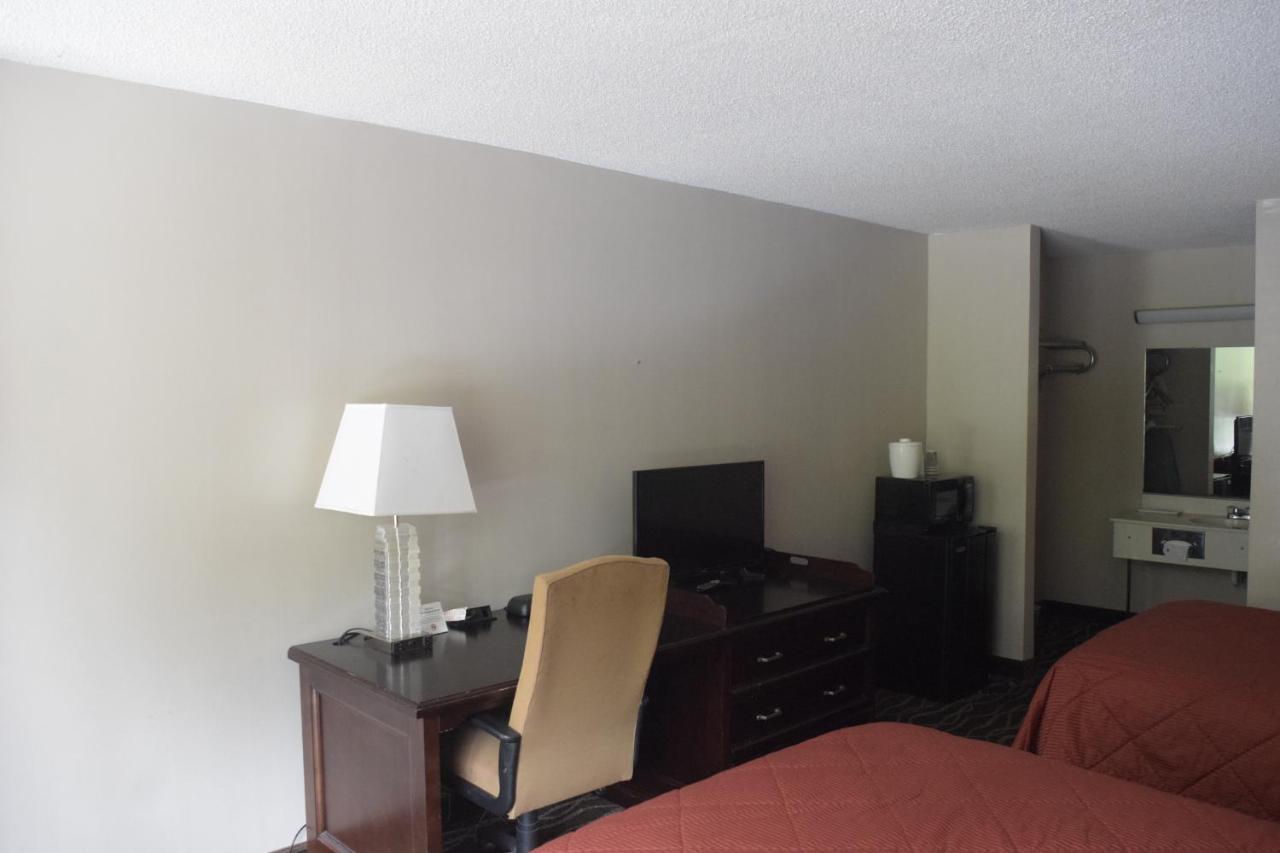 Landmark Inn Hartsville Dış mekan fotoğraf