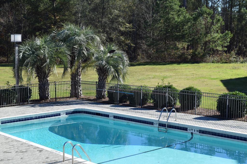 Landmark Inn Hartsville Dış mekan fotoğraf