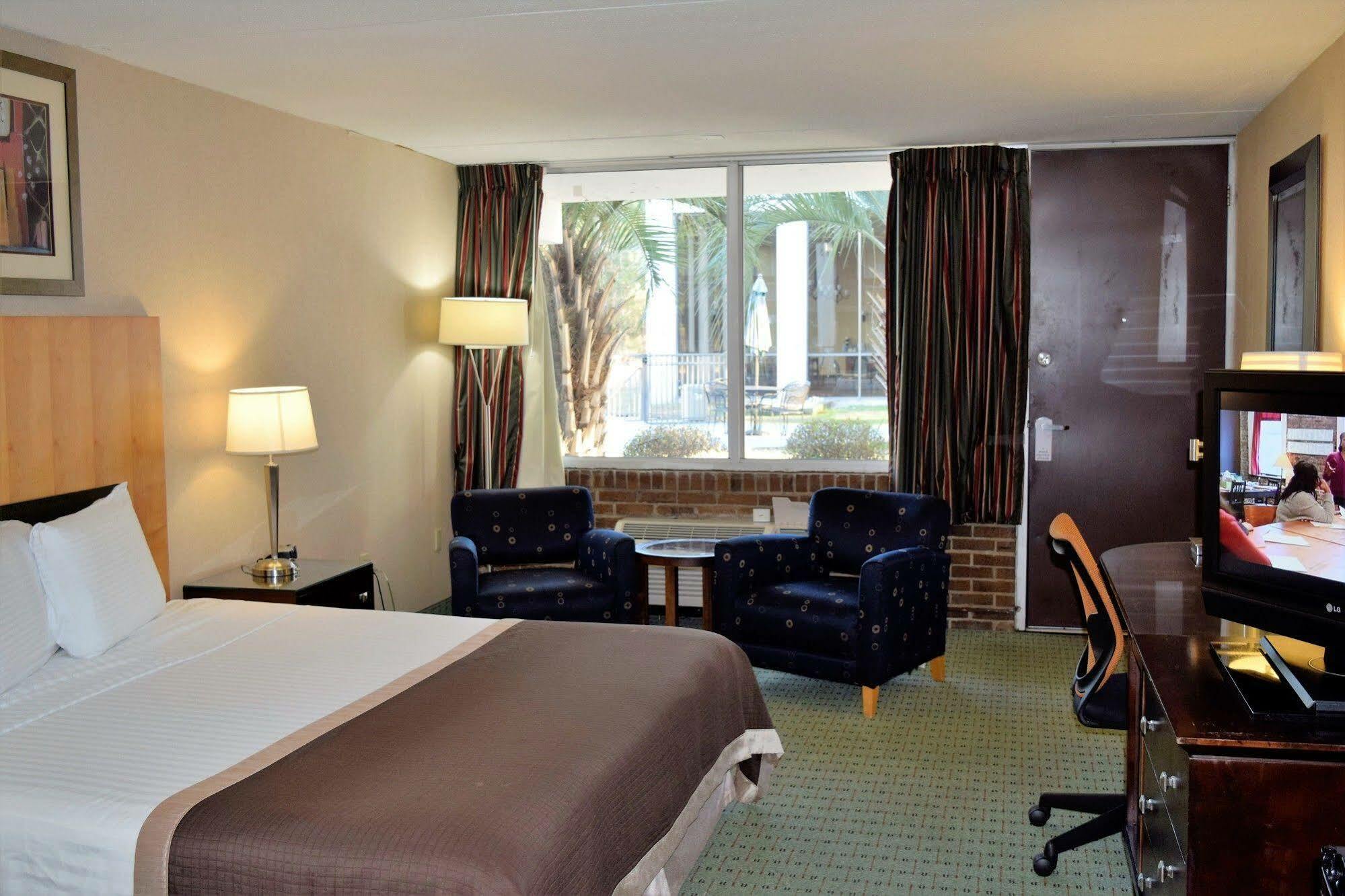 Landmark Inn Hartsville Dış mekan fotoğraf