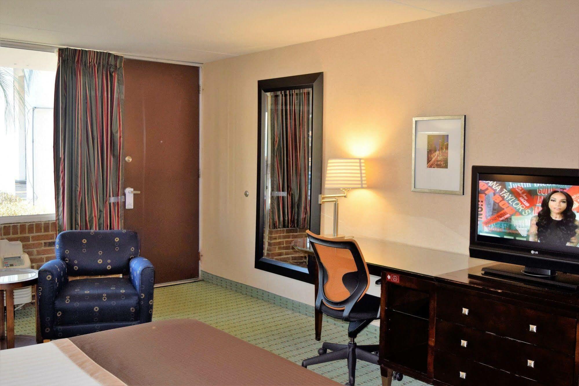Landmark Inn Hartsville Dış mekan fotoğraf