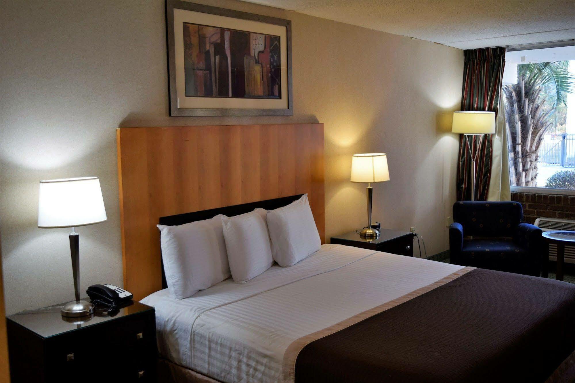 Landmark Inn Hartsville Dış mekan fotoğraf